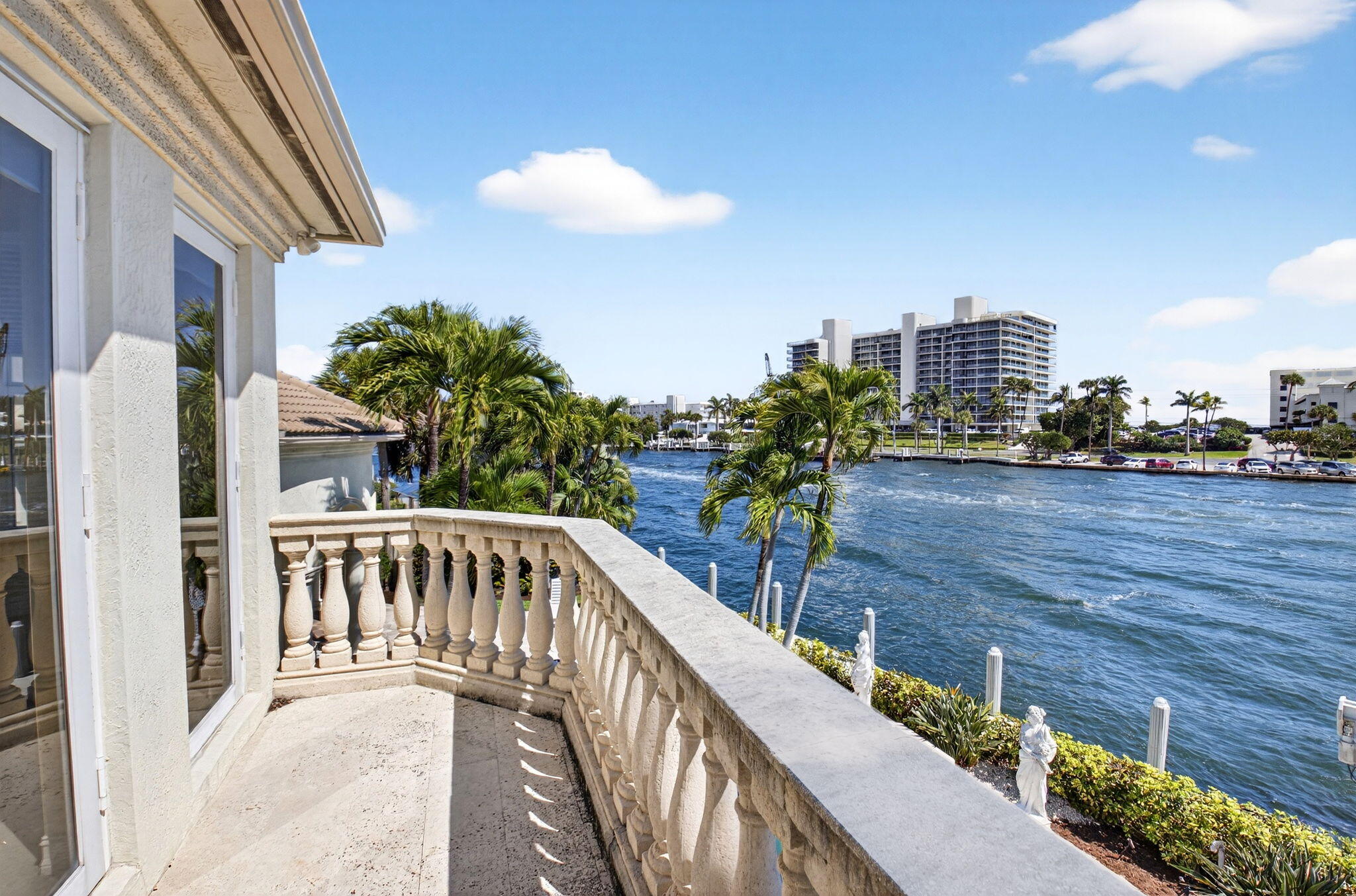 TROPIC ISLE - Residential