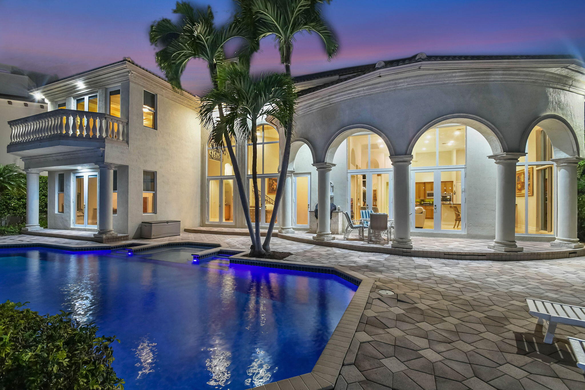 TROPIC ISLE - Residential