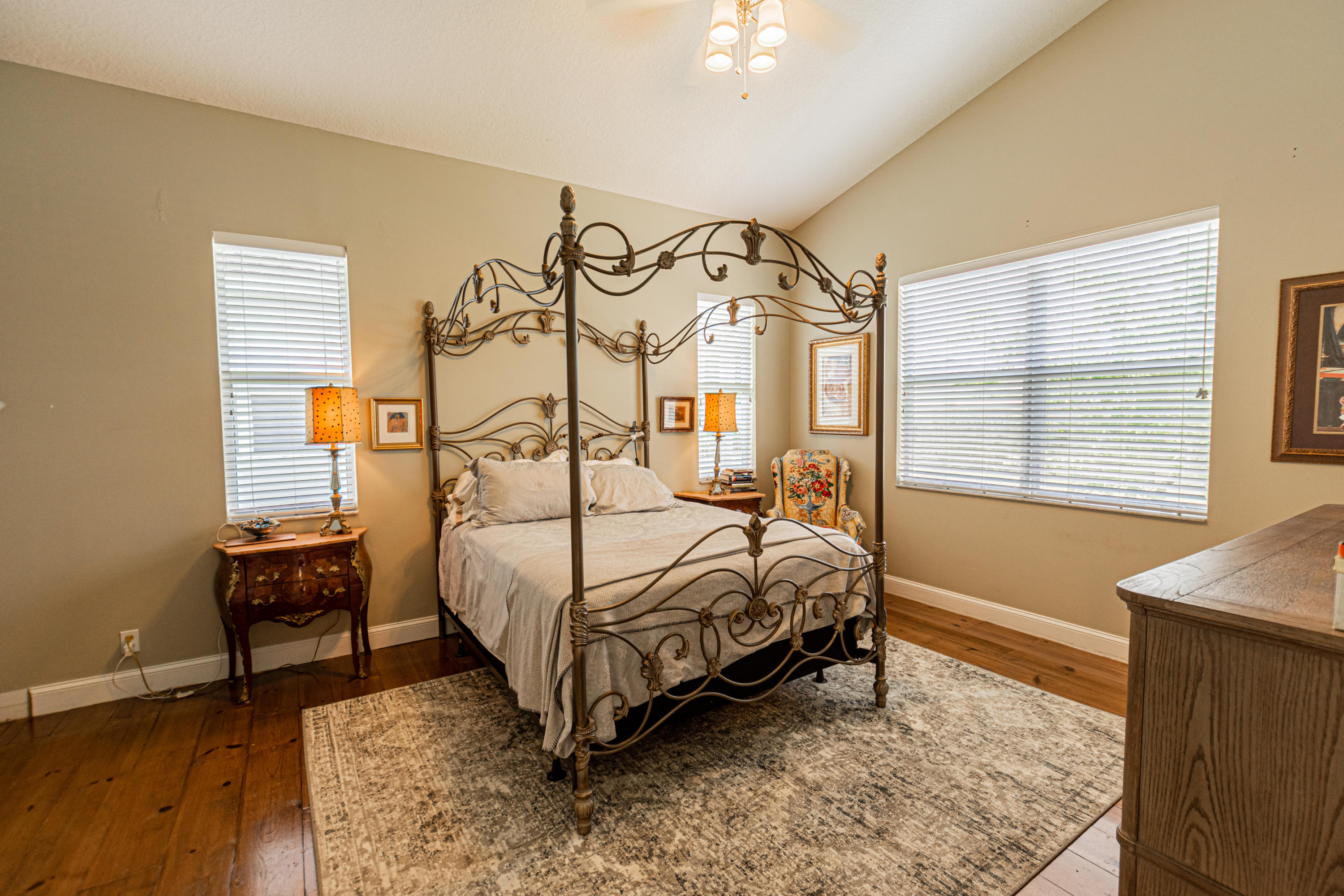 MAGNOLIA LAKES - Residential