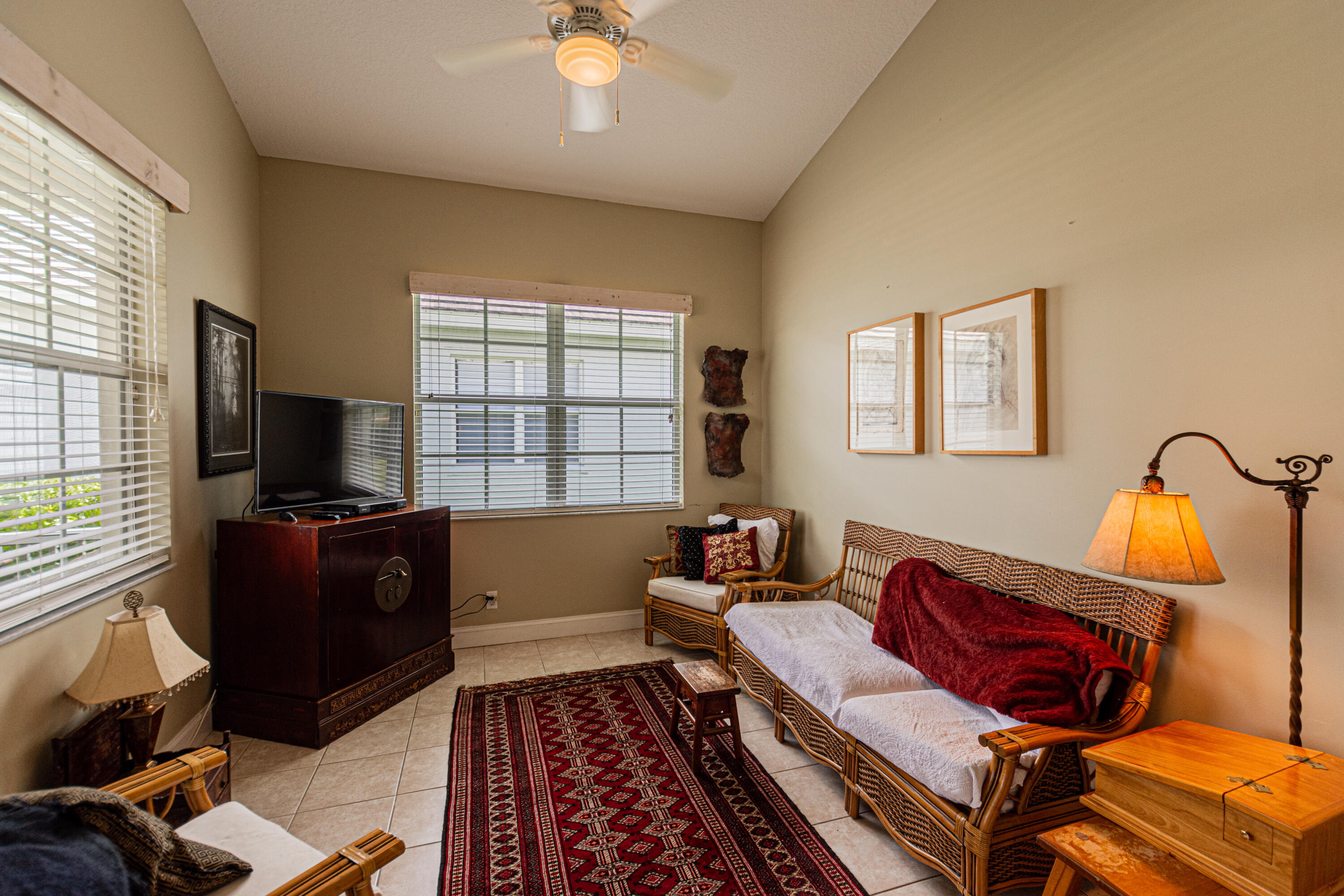 MAGNOLIA LAKES - Residential