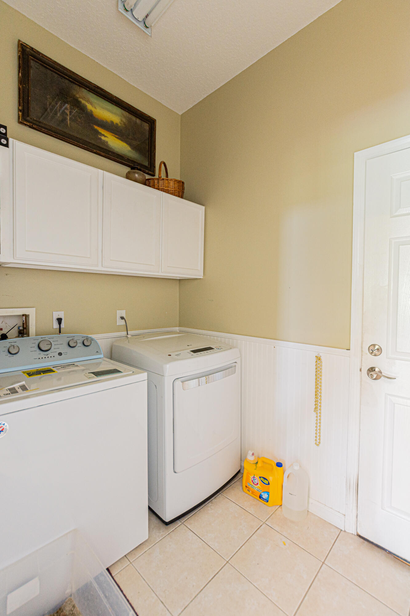 MAGNOLIA LAKES - Residential