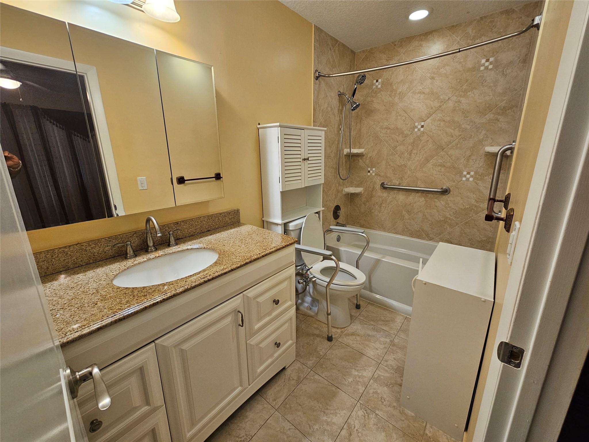 Royal Park Gardens I-C Co - Residential Lease