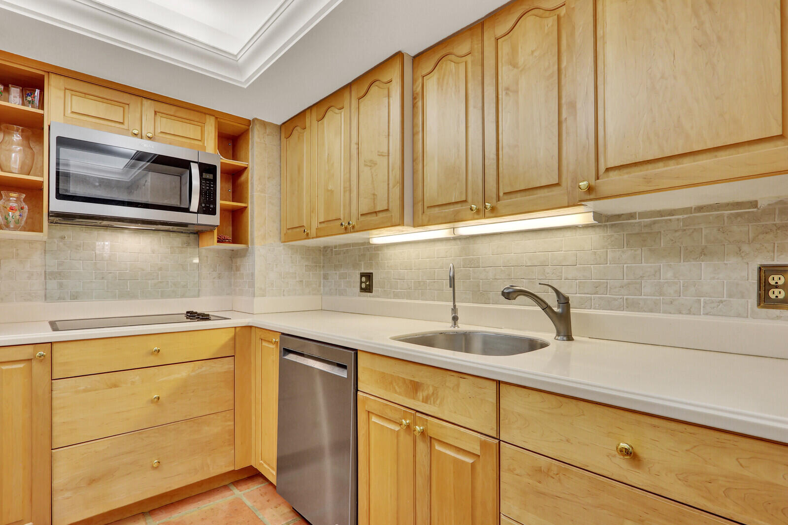 PATRICIAN OF PALM BEACH CONDO - Residential