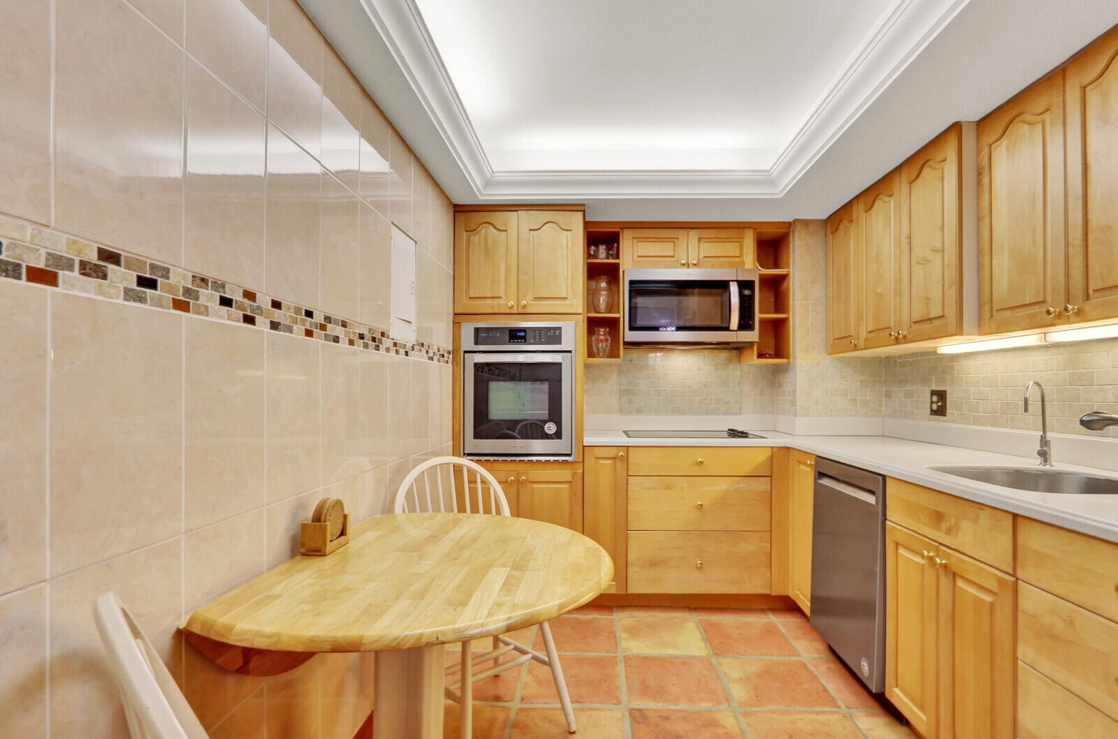 PATRICIAN OF PALM BEACH CONDO - Residential