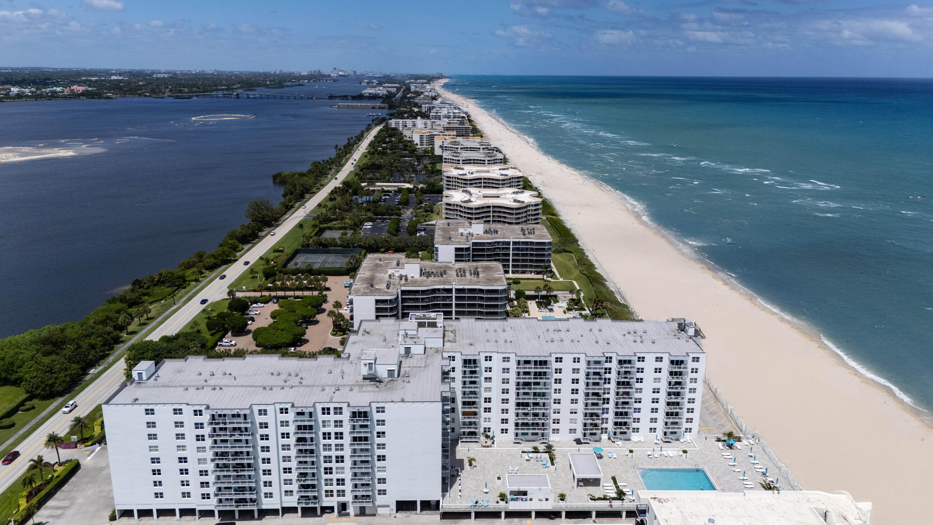 PATRICIAN OF PALM BEACH CONDO - Residential