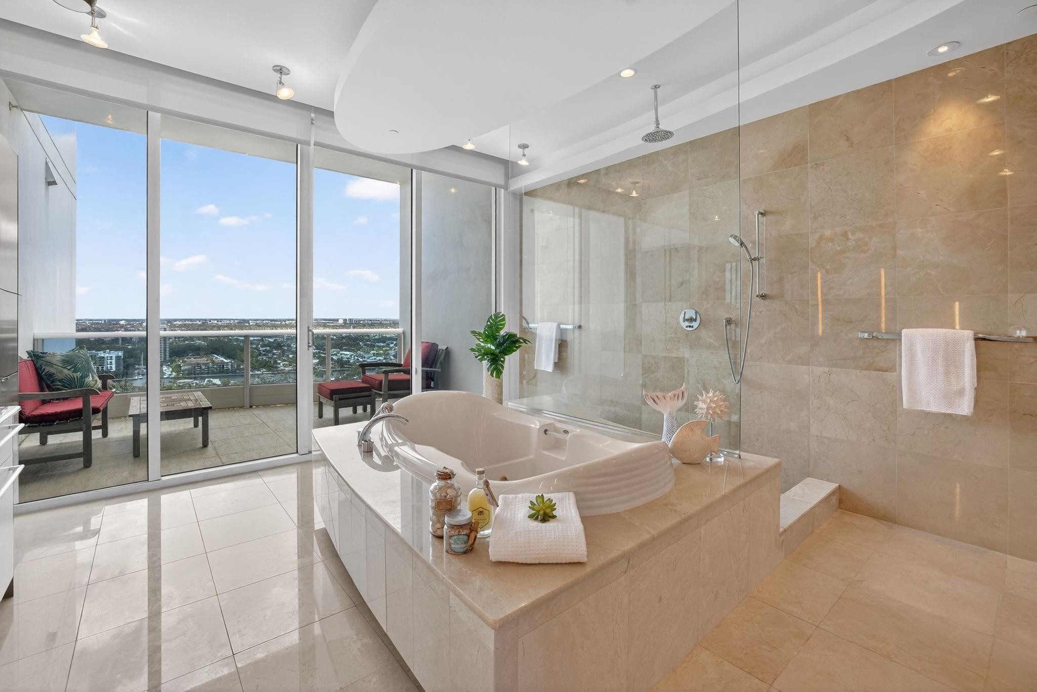 Aquazul - Residential