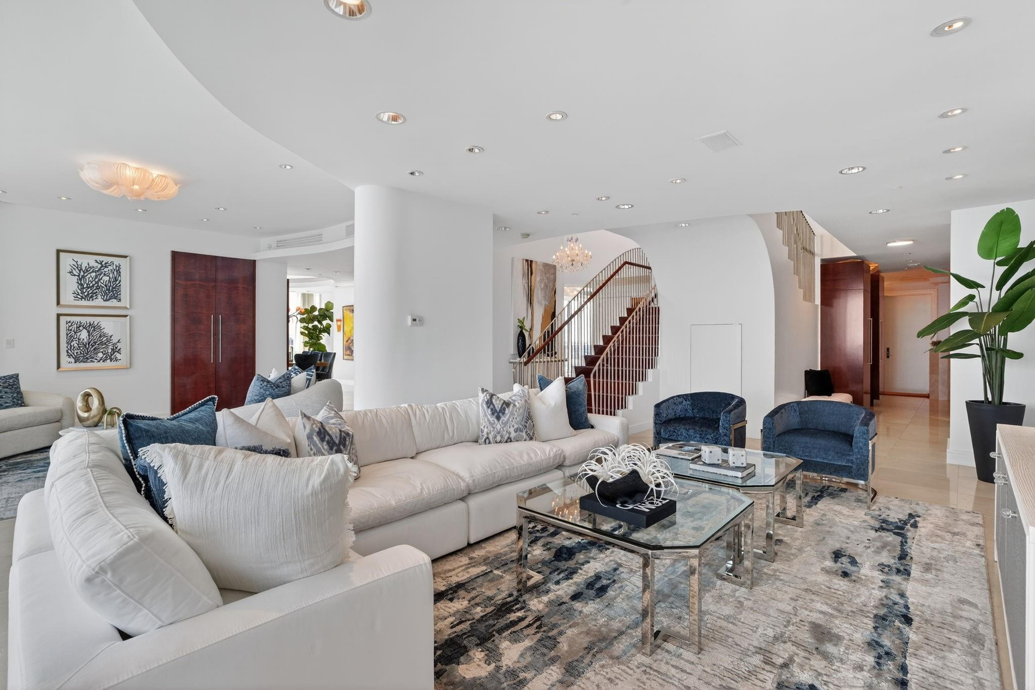 1600 S Ocean Boulevard UPH01