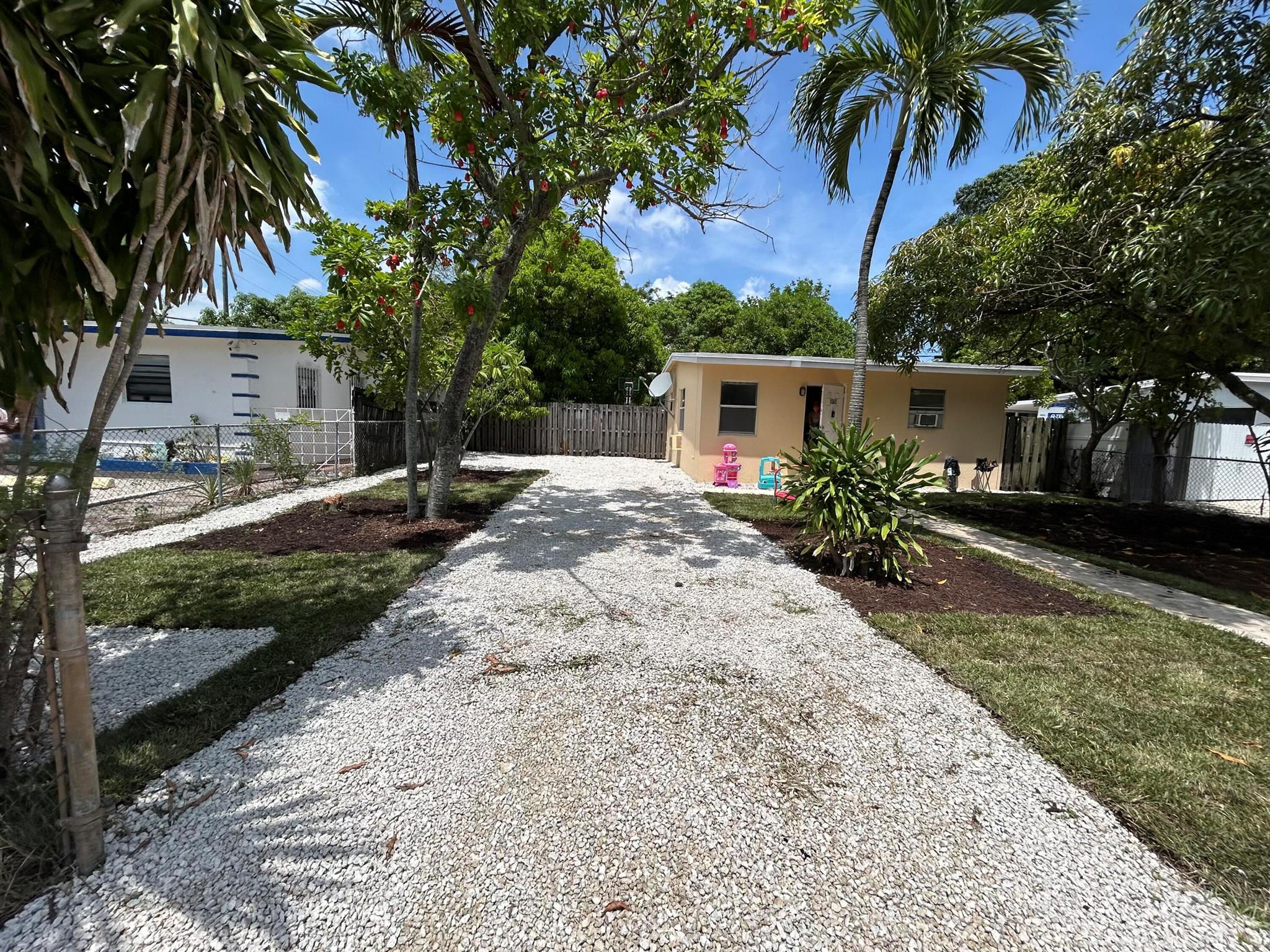Beautiful two bedroom one bath cottage available for rent great location, near transportation shopping tons of new developments in the area
