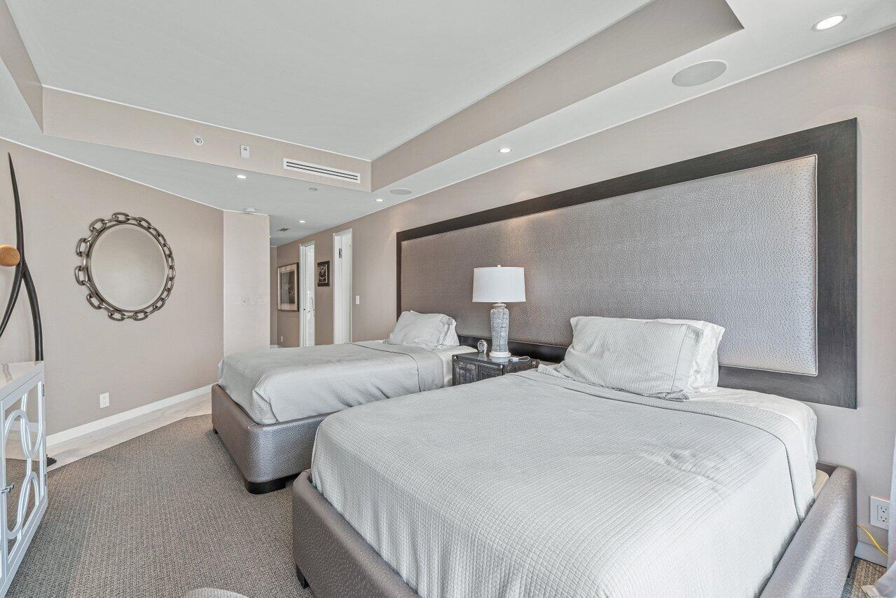 Sloans Curve II - Residential