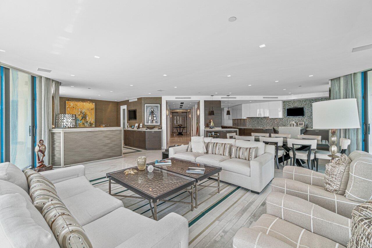 Sloans Curve II - Residential