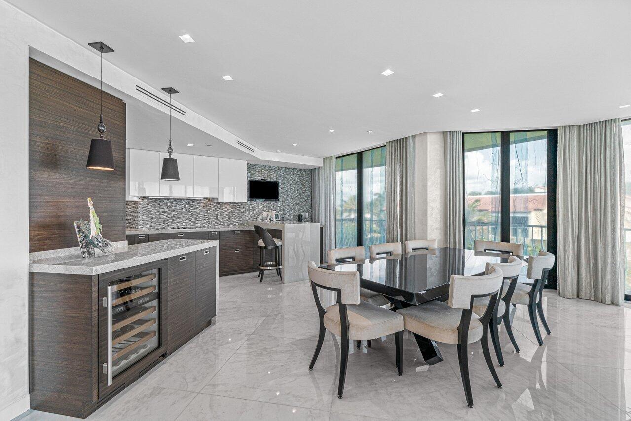 Sloans Curve II - Residential