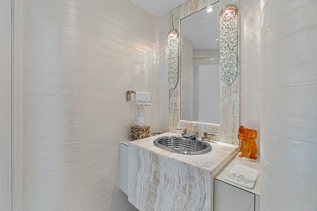 Sloans Curve II - Residential