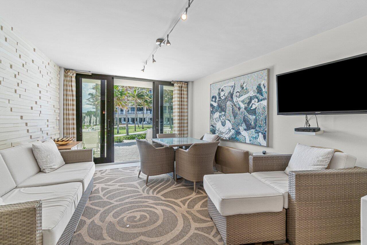 Sloans Curve II - Residential