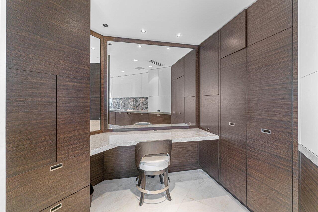 Sloans Curve II - Residential