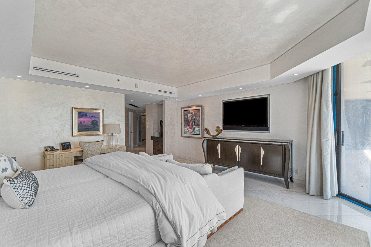 Sloans Curve II - Residential