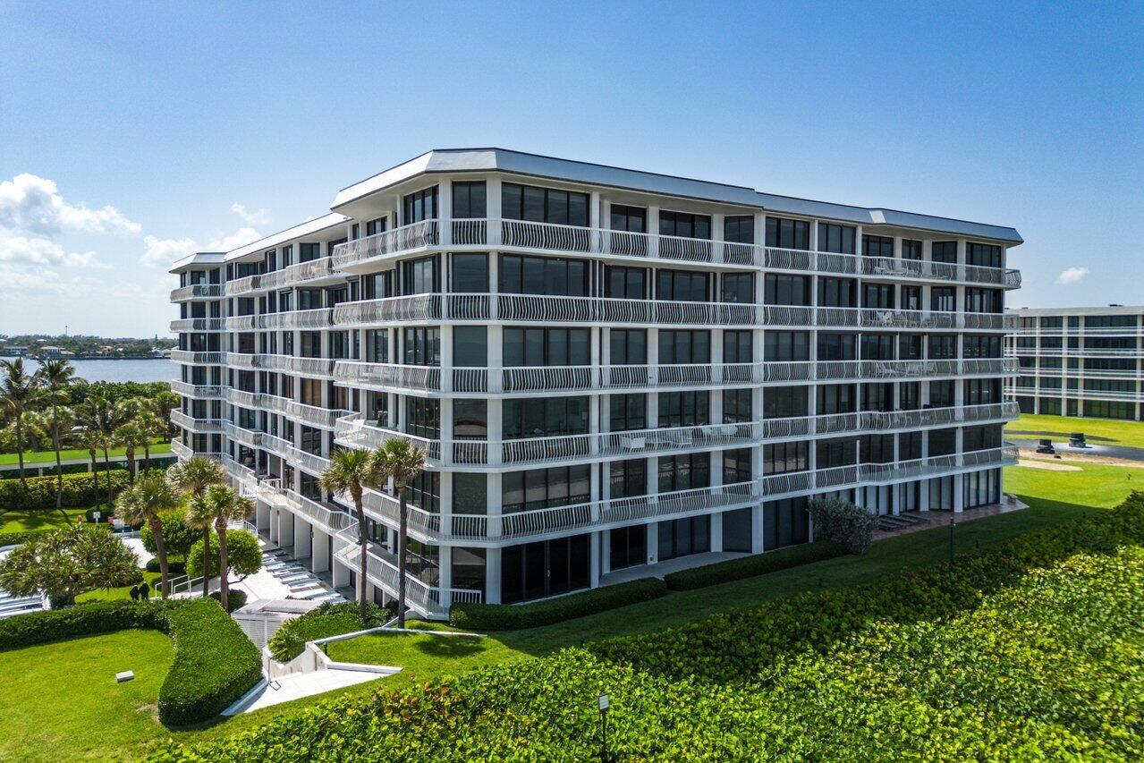 Sloans Curve II - Residential