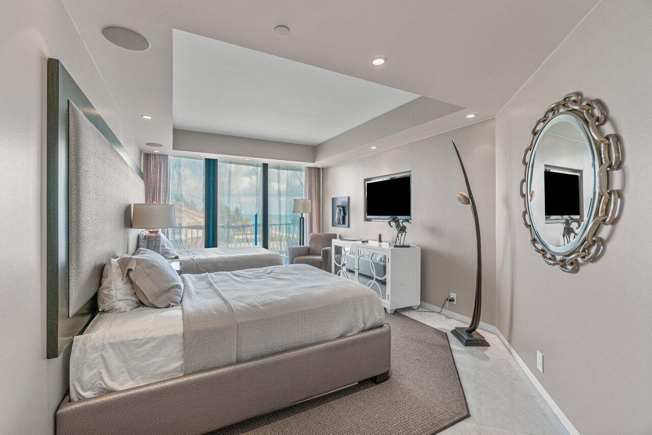 Sloans Curve II - Residential