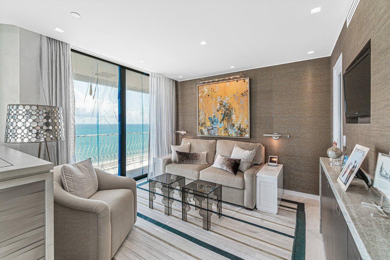 Sloans Curve II - Residential