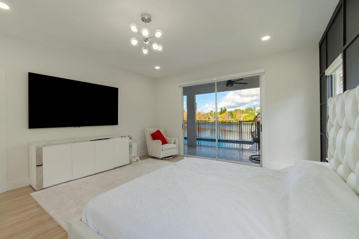 SARATOGA AT ROYAL PALM 1 - Residential