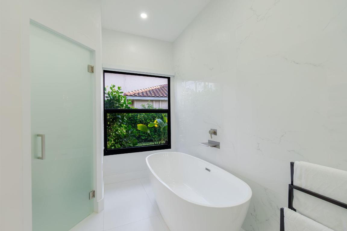 SARATOGA AT ROYAL PALM 1 - Residential