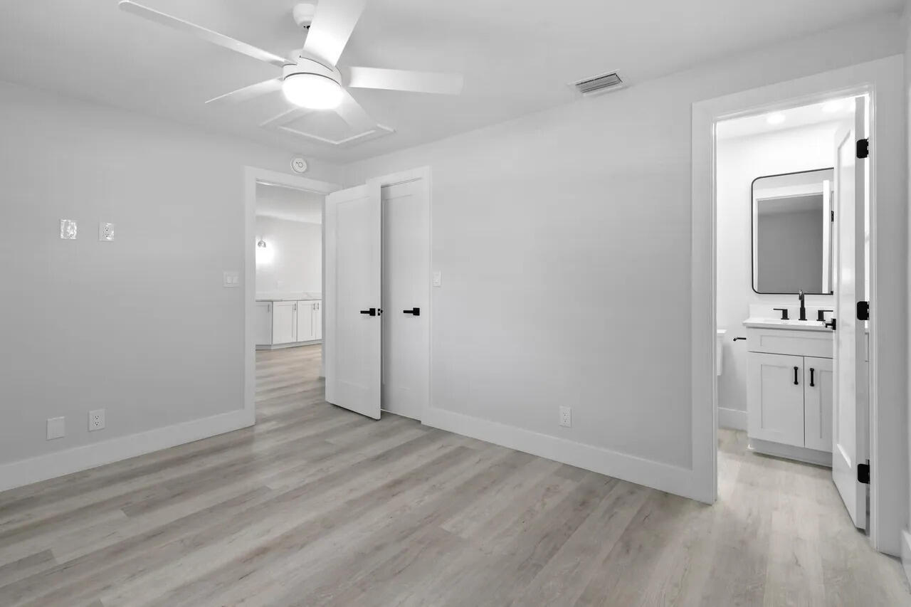 PALM BEACH CABANA COLONY 1 - Residential