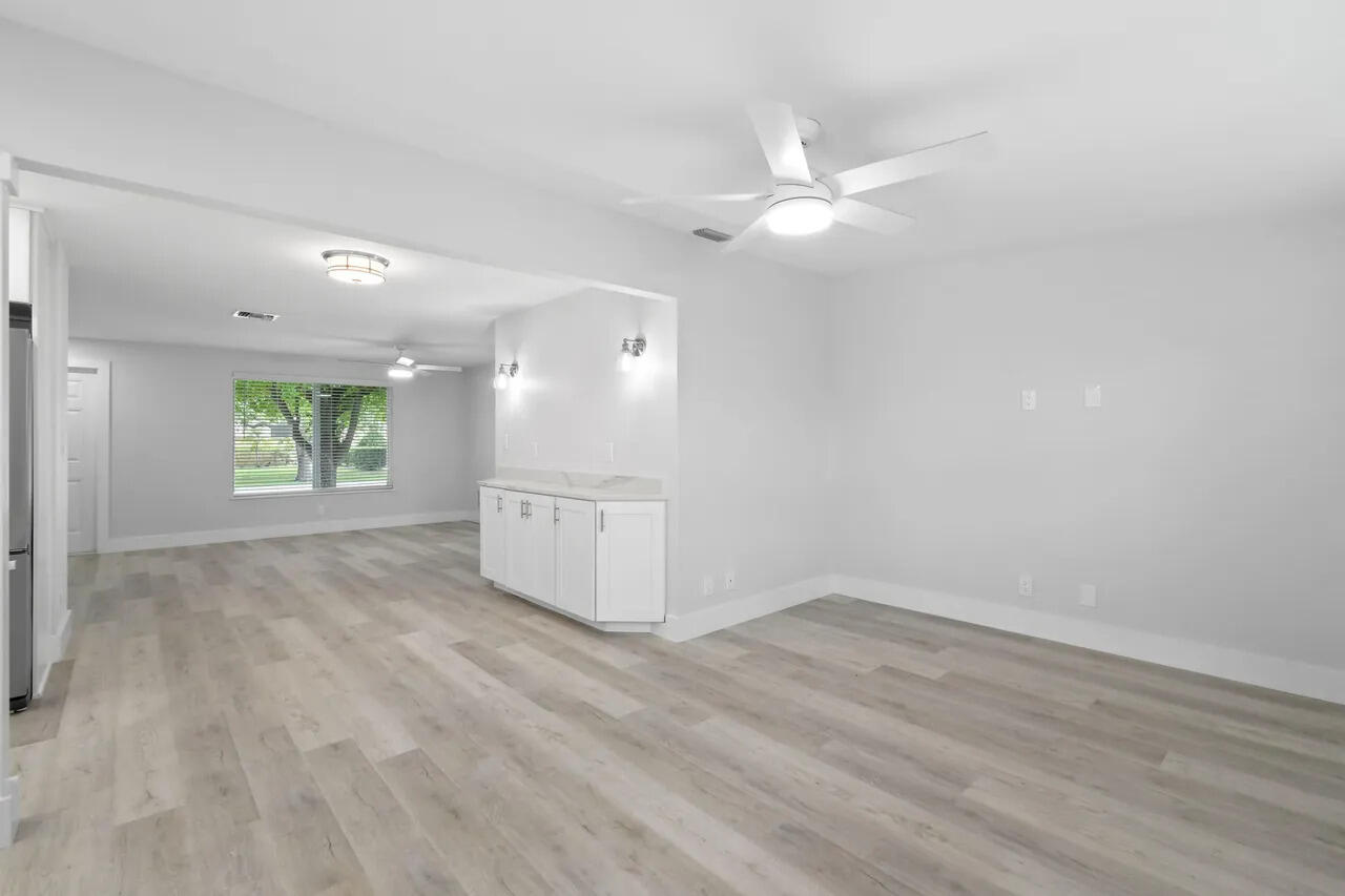 PALM BEACH CABANA COLONY 1 - Residential