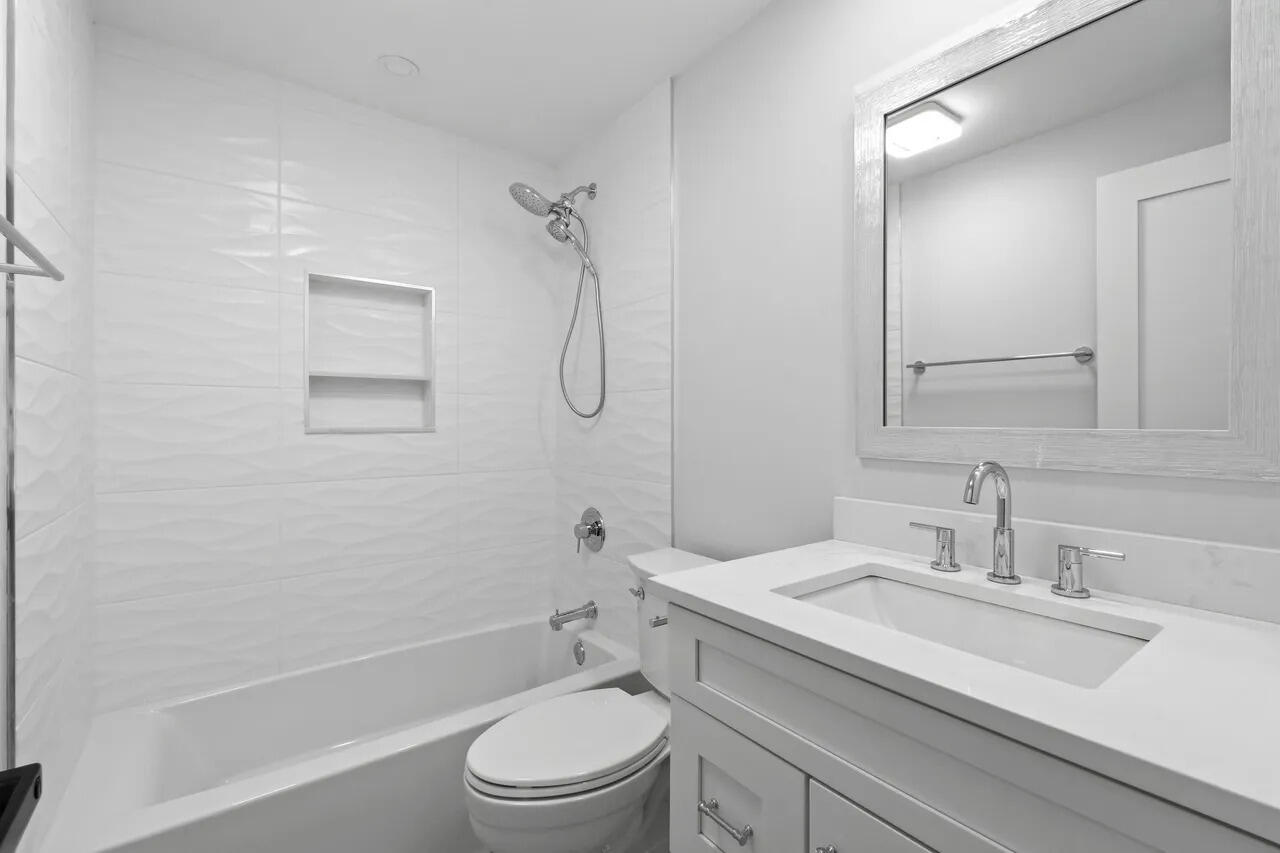 PALM BEACH CABANA COLONY 1 - Residential