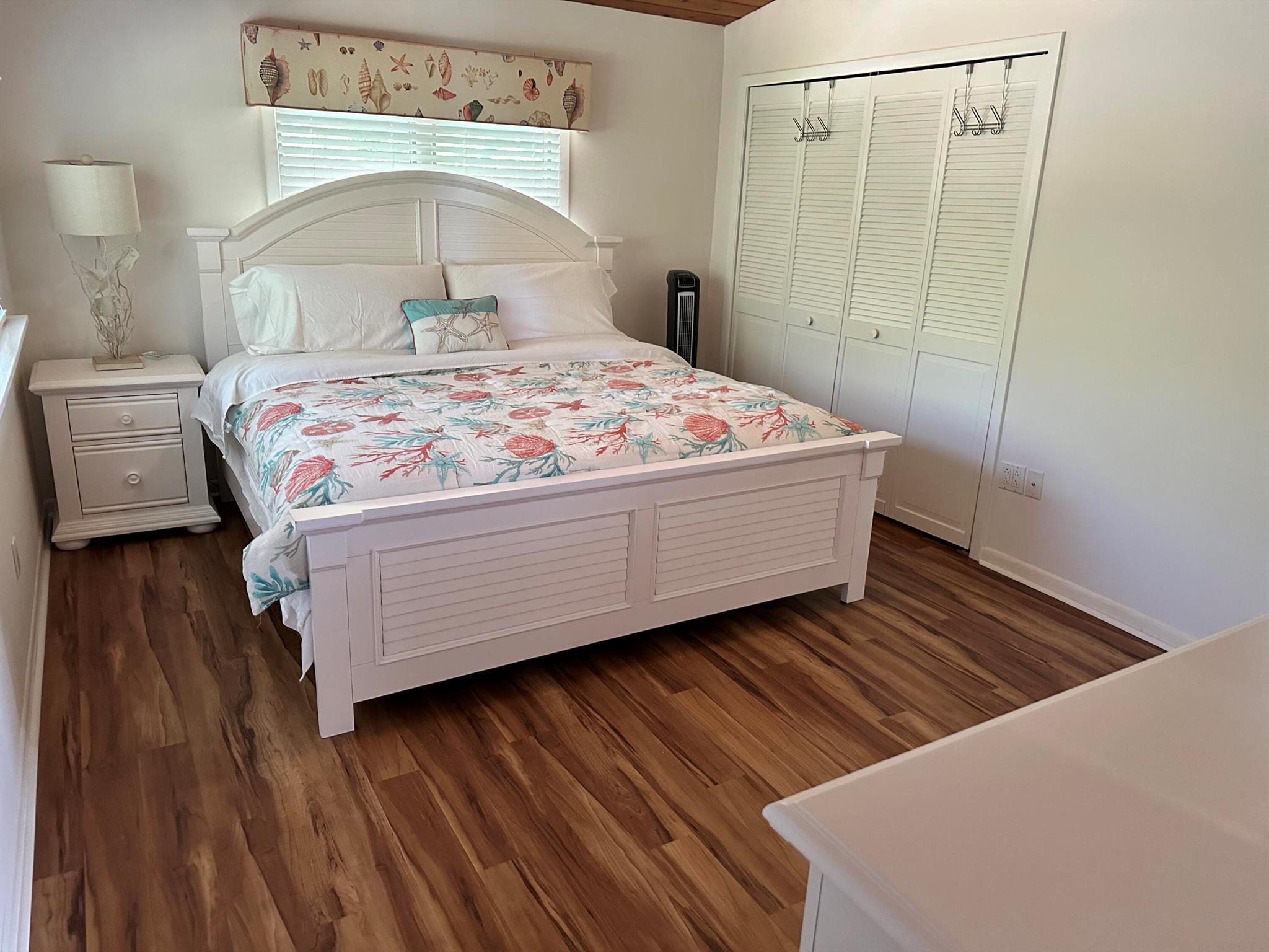 ISLAMORADA, TOWNSITE OF - Residential