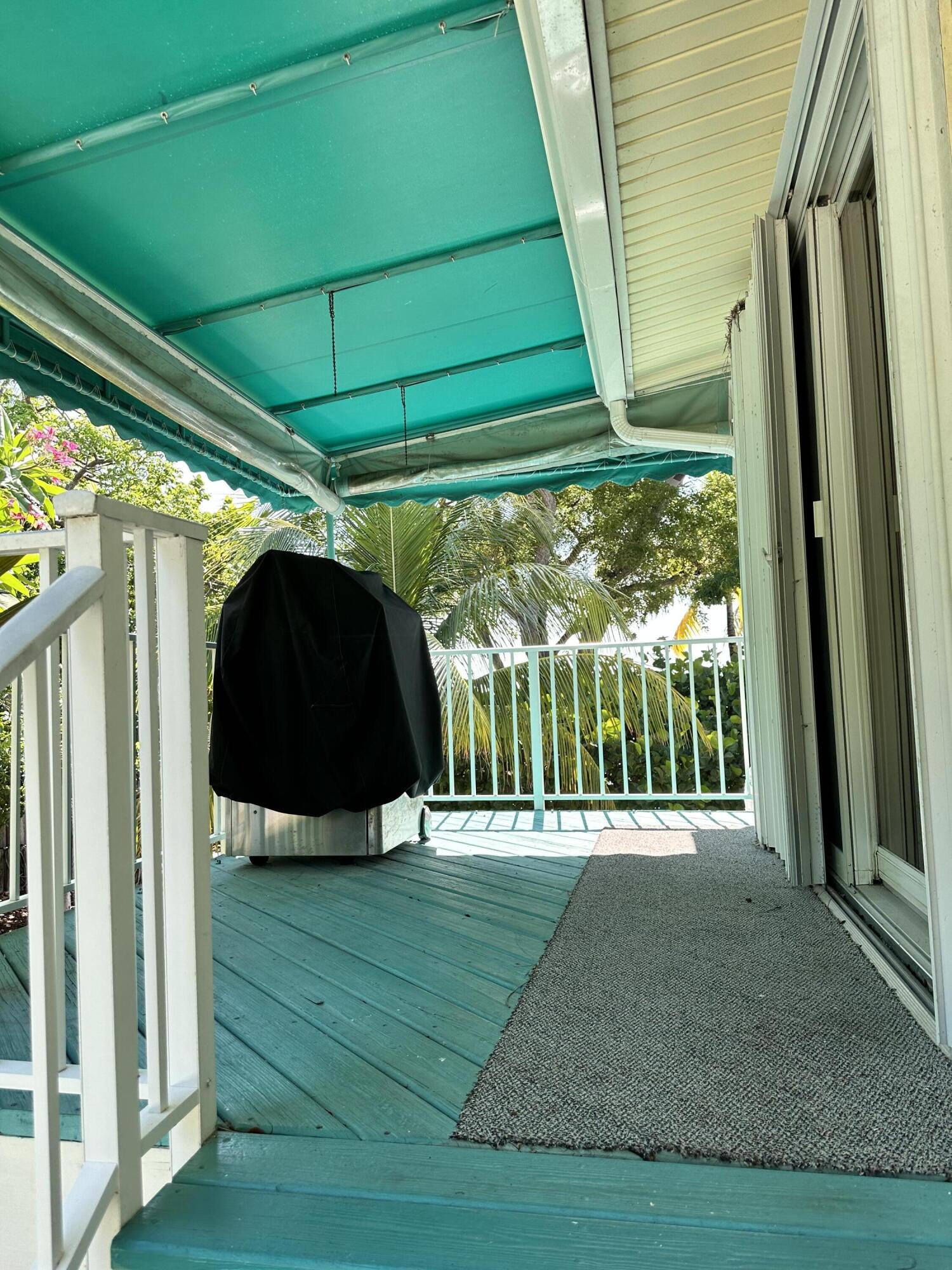 ISLAMORADA, TOWNSITE OF - Residential