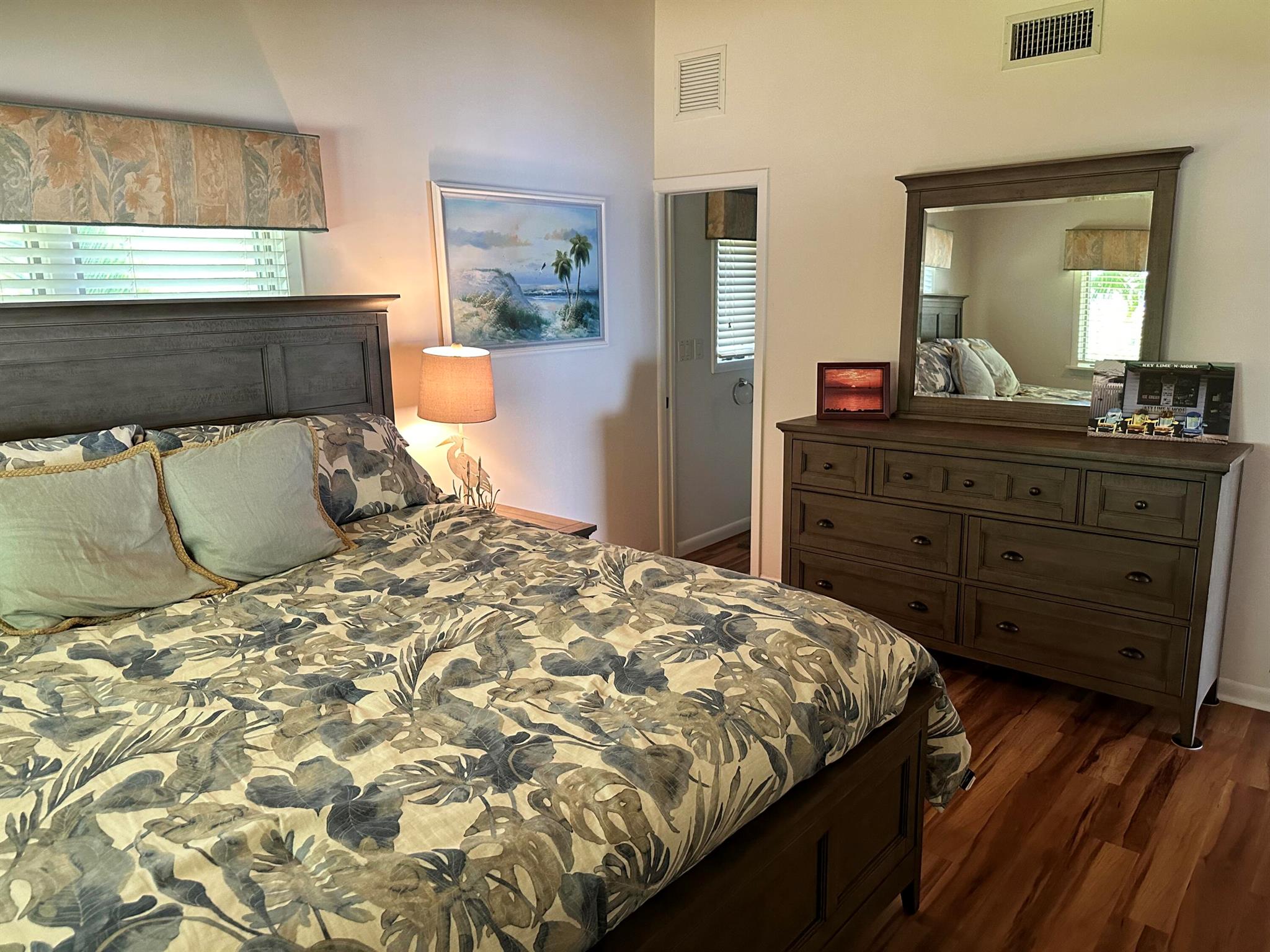 ISLAMORADA, TOWNSITE OF - Residential