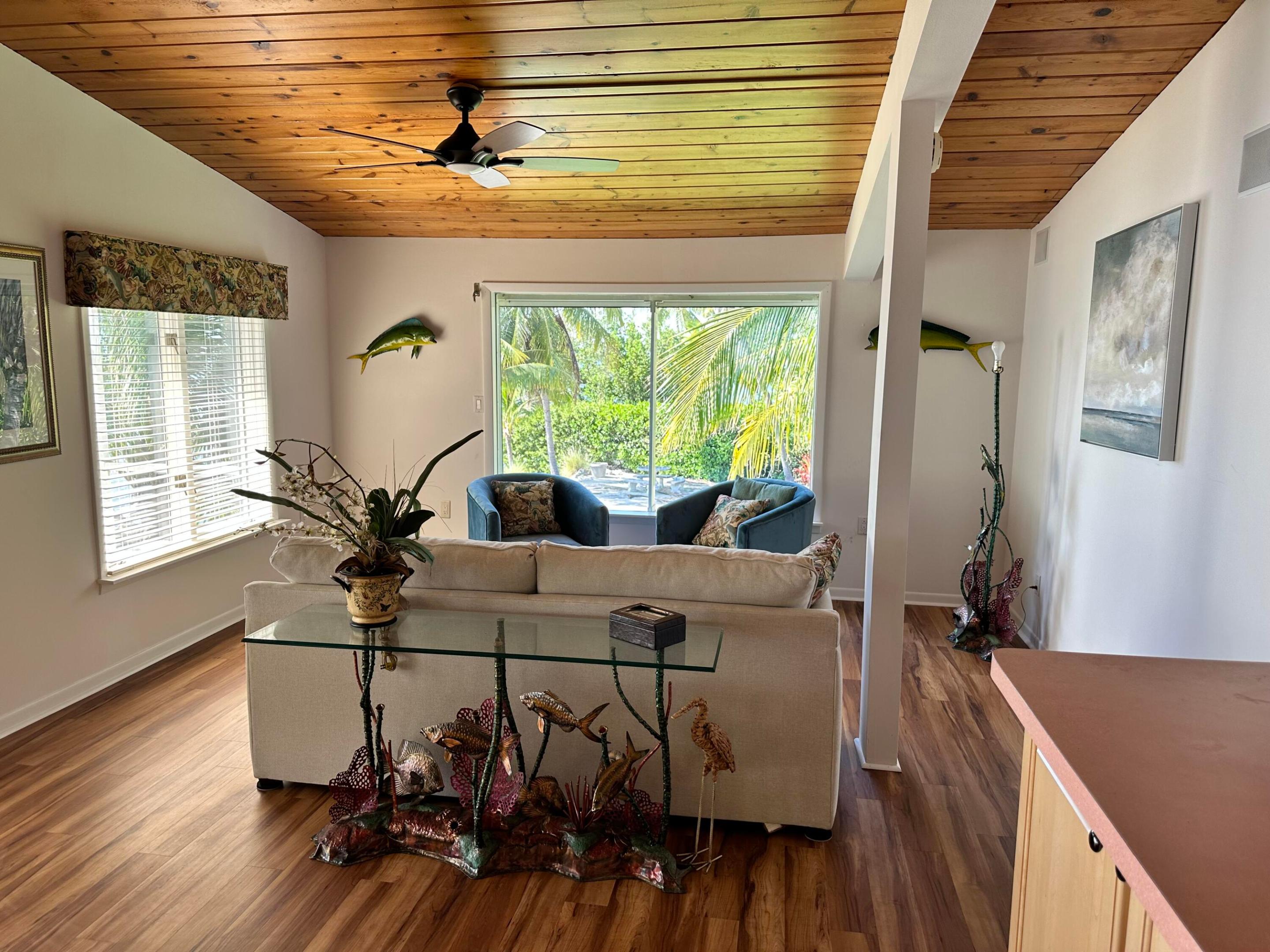 ISLAMORADA, TOWNSITE OF - Residential