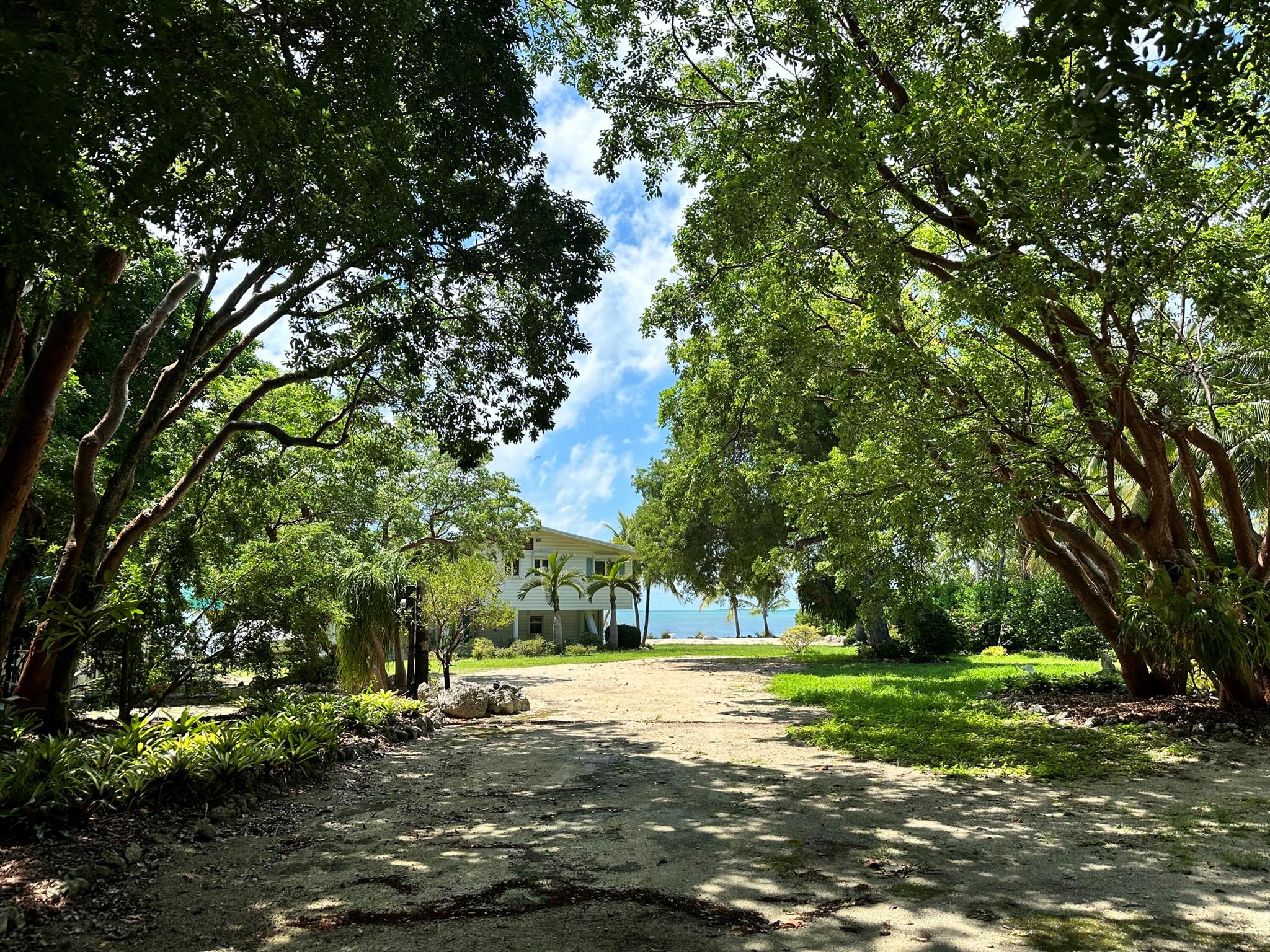 ISLAMORADA, TOWNSITE OF - Residential