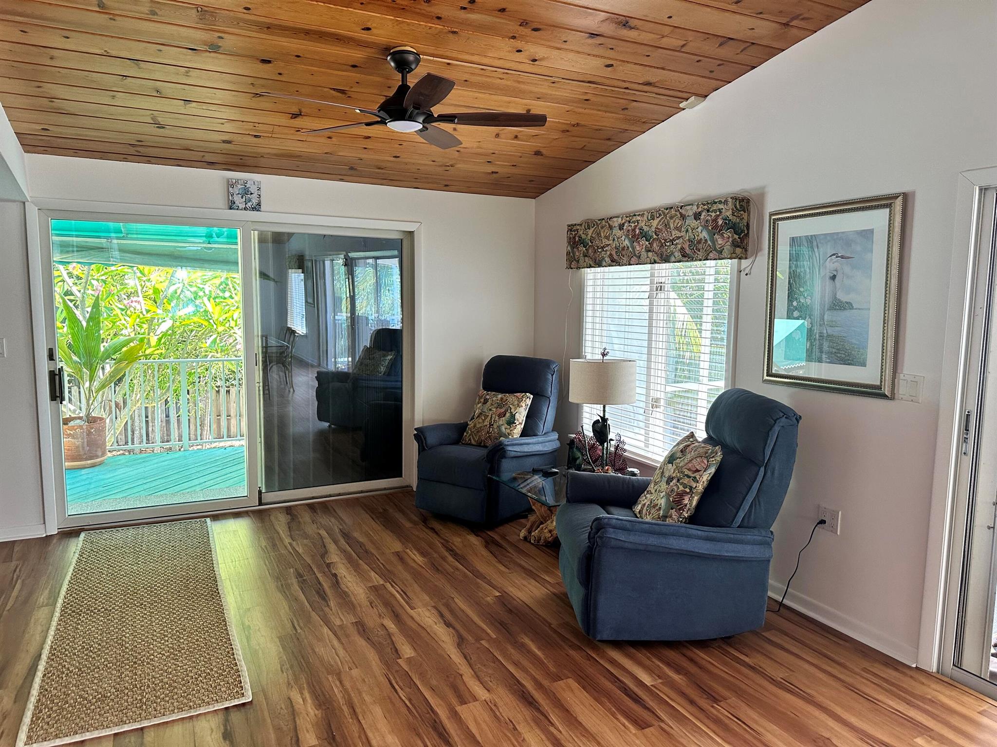 ISLAMORADA, TOWNSITE OF - Residential