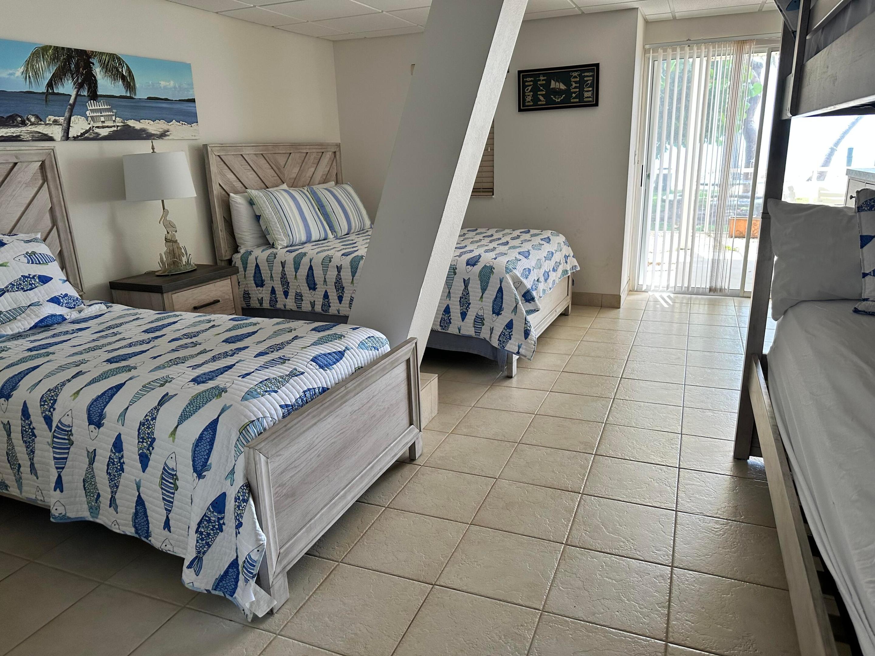 ISLAMORADA, TOWNSITE OF - Residential