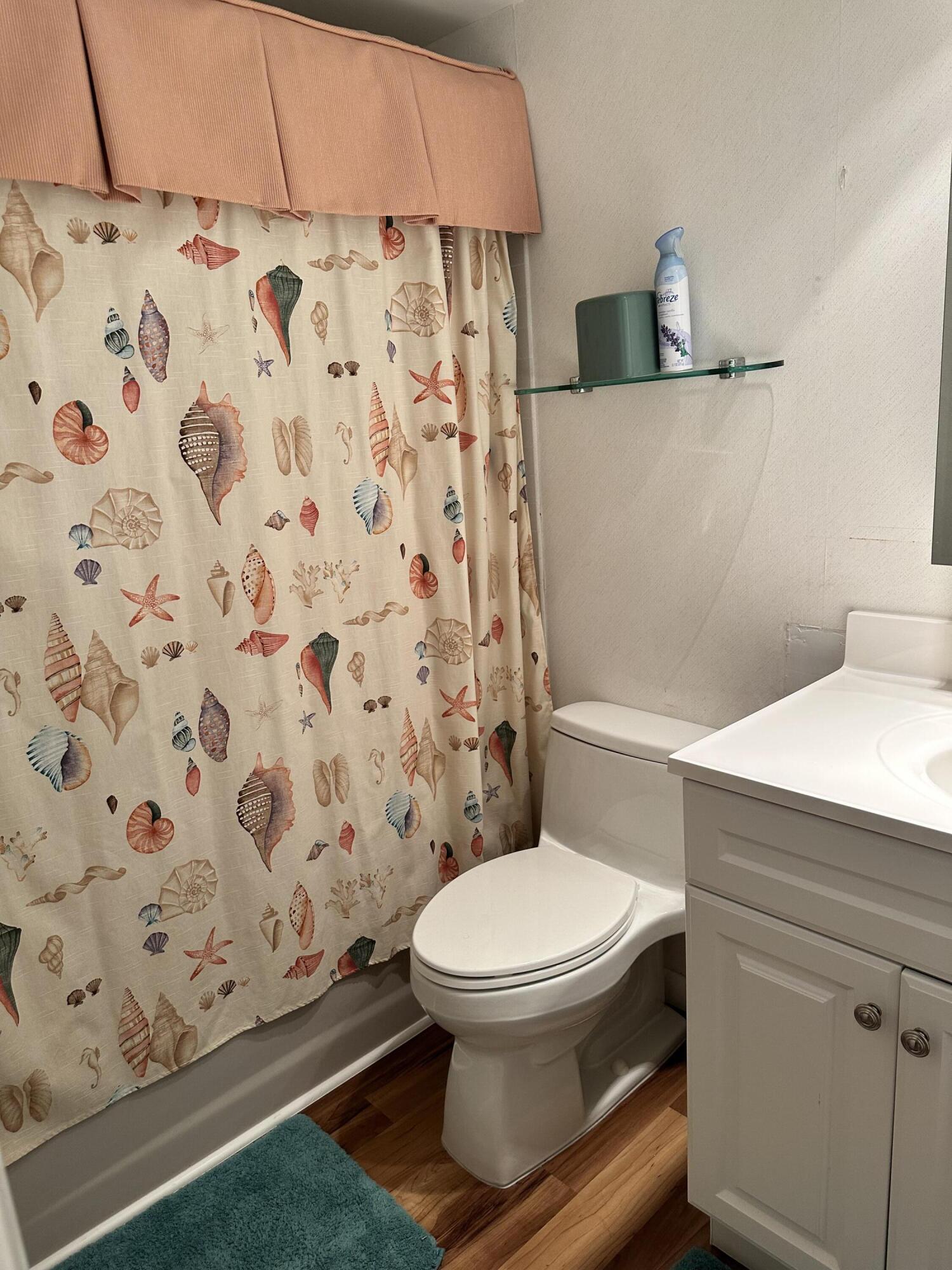 ISLAMORADA, TOWNSITE OF - Residential