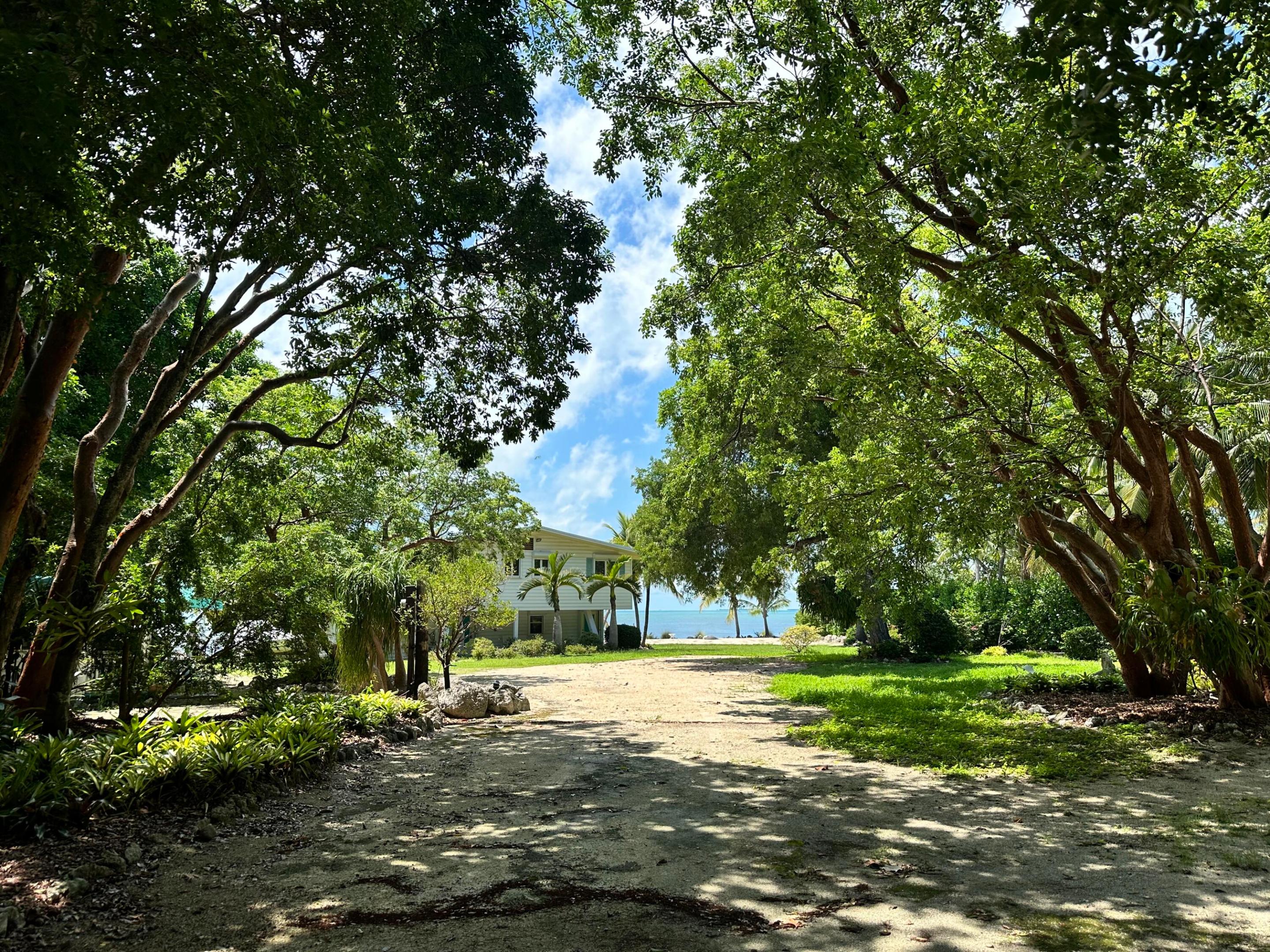 ISLAMORADA, TOWNSITE OF - Residential