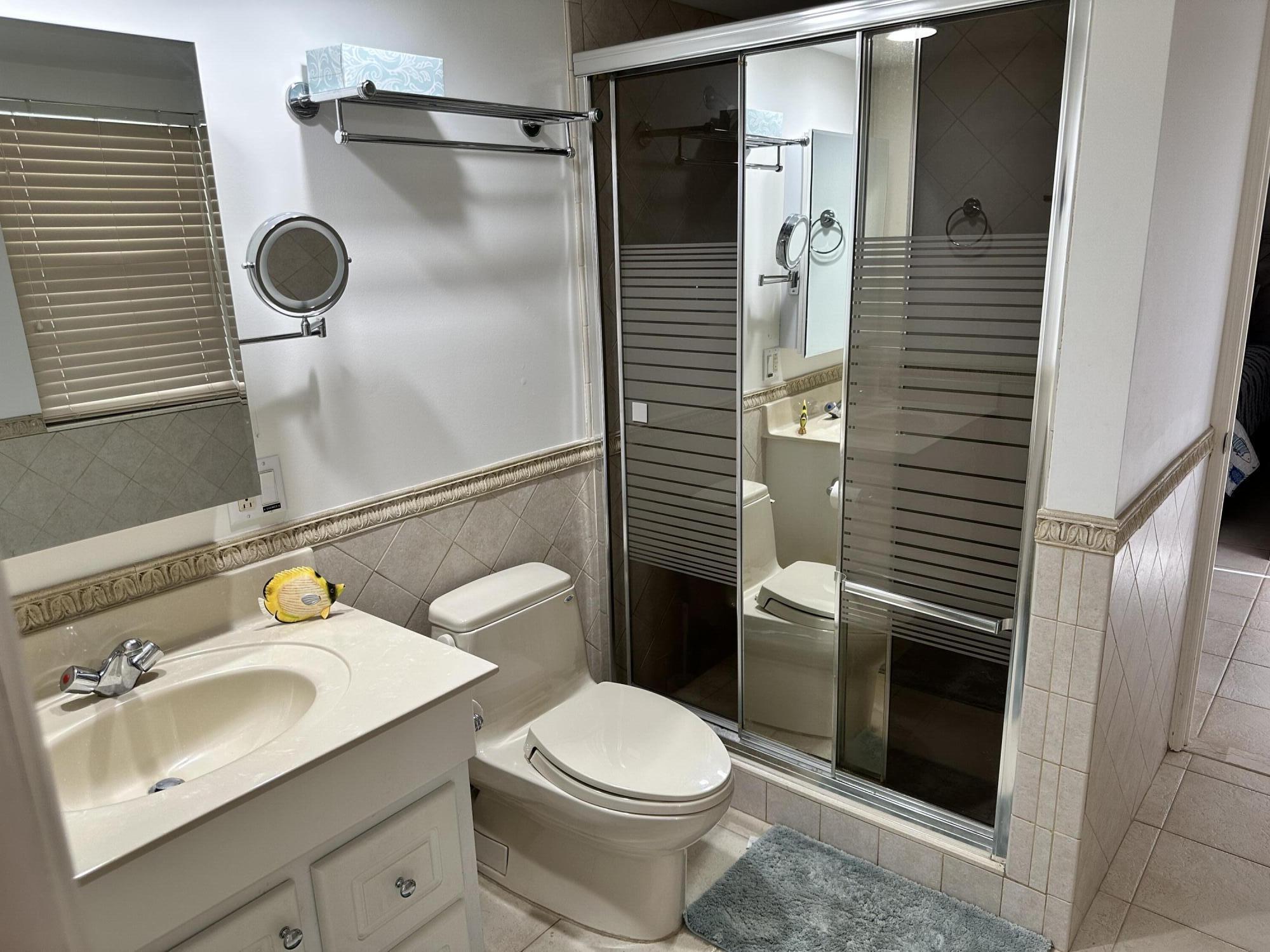 ISLAMORADA, TOWNSITE OF - Residential