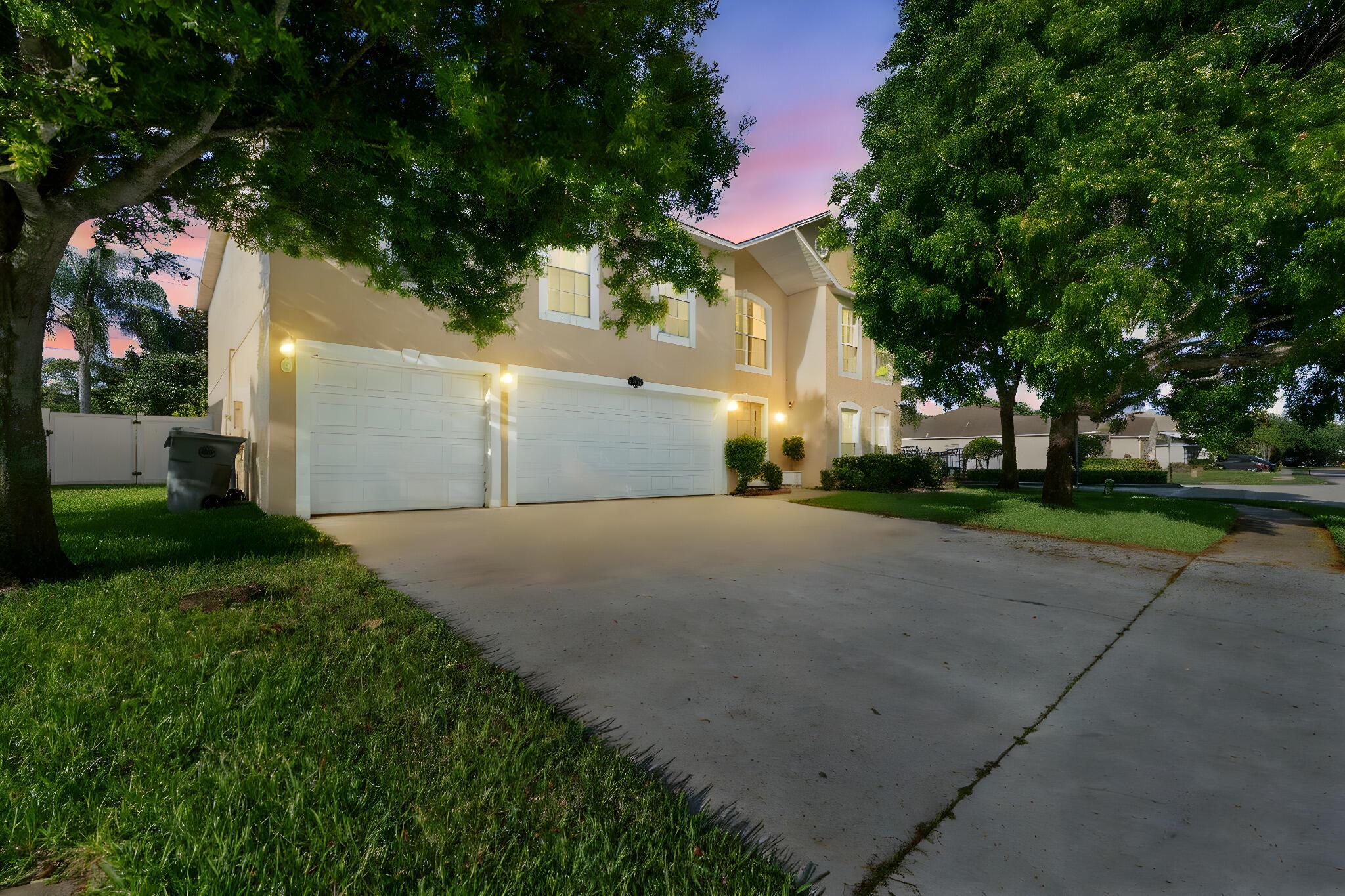 6057 Ridgelake Cir Circle