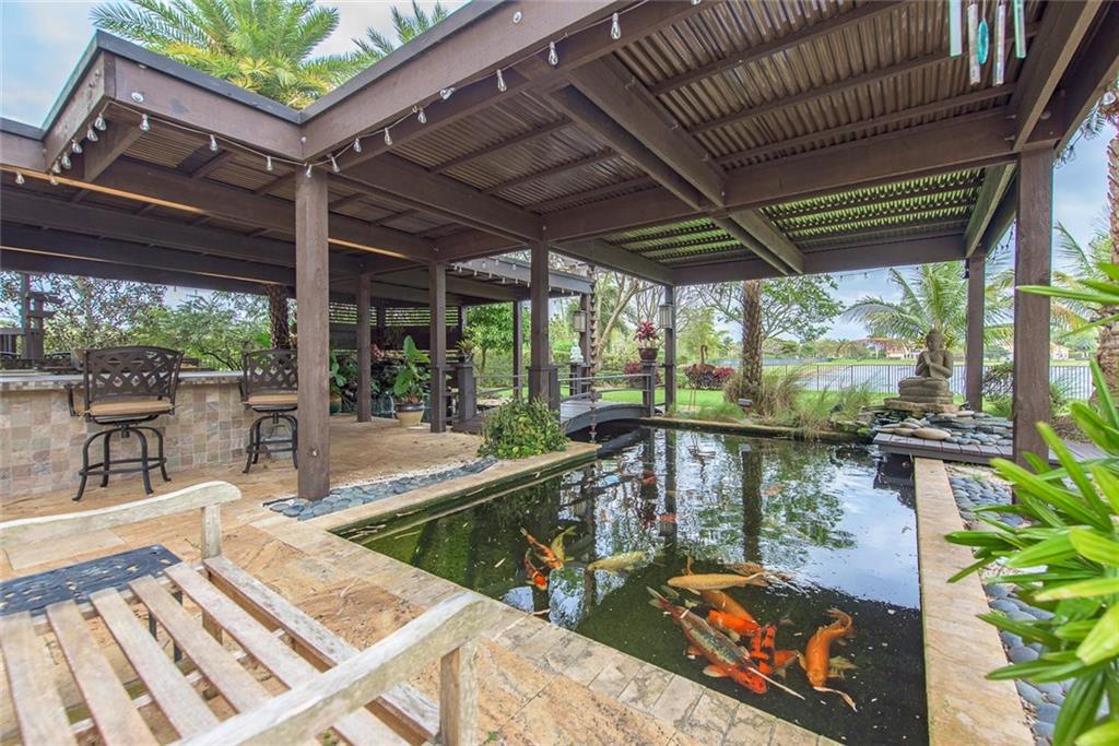LONG LAKE RANCHES - Residential