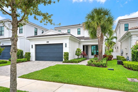 Photo of 13185 Faberge Place, Palm Beach Gardens, FL 33418 (MLS # B26039671)
