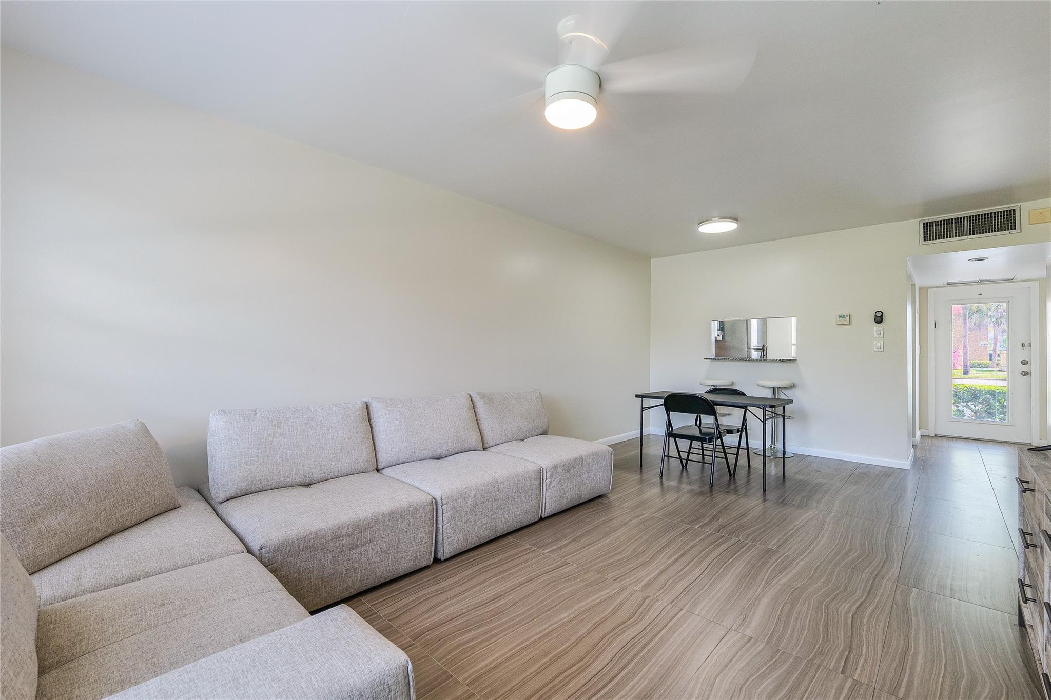 3431 NW 50th Ave 106