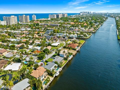 A home in Lauderdale By The Sea