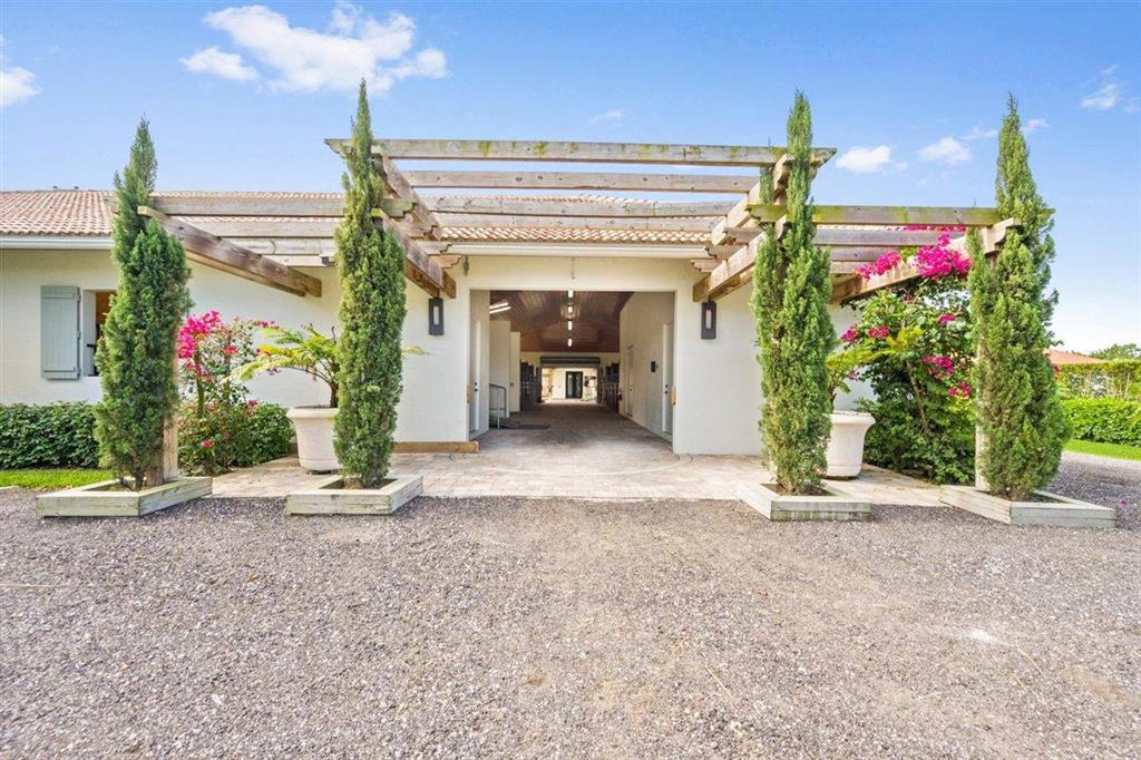 PALM BEACH POINT - Residential