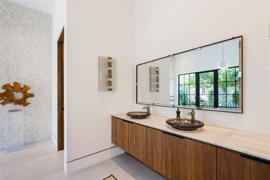 PALM BEACH POINT - Residential