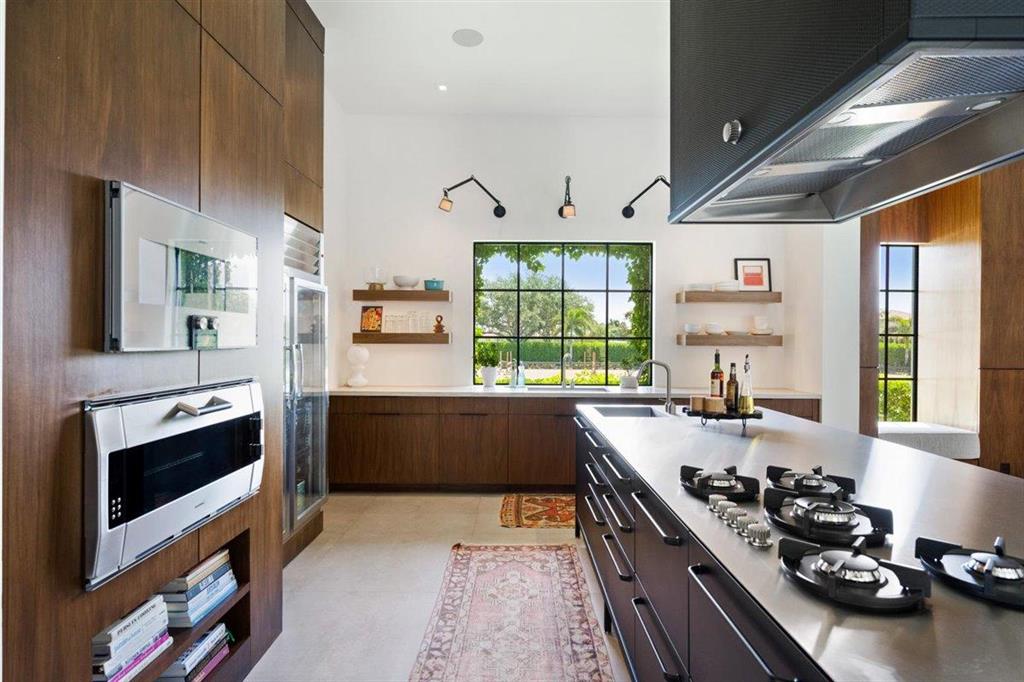 PALM BEACH POINT - Residential