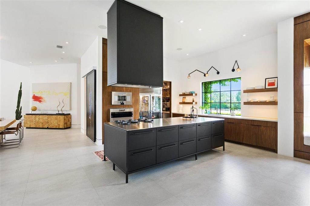 PALM BEACH POINT - Residential