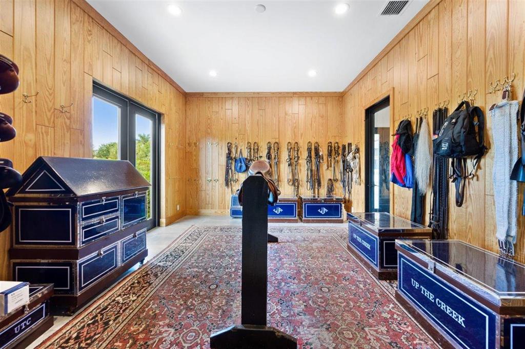 PALM BEACH POINT - Residential