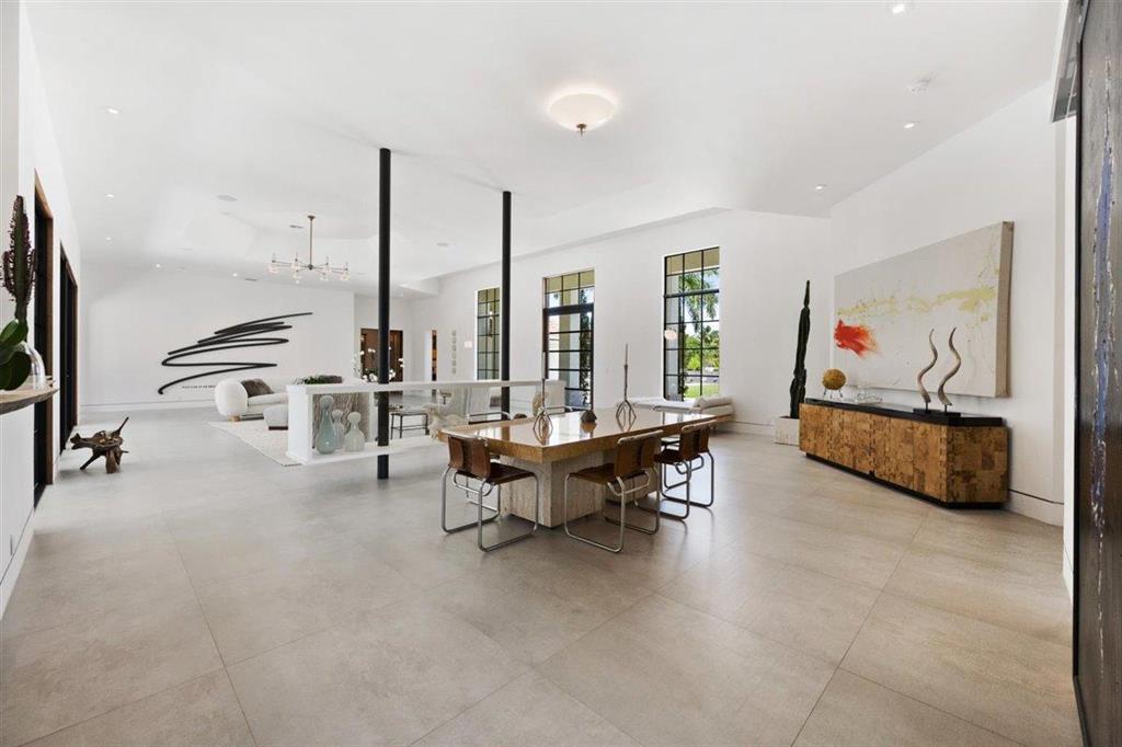 PALM BEACH POINT - Residential