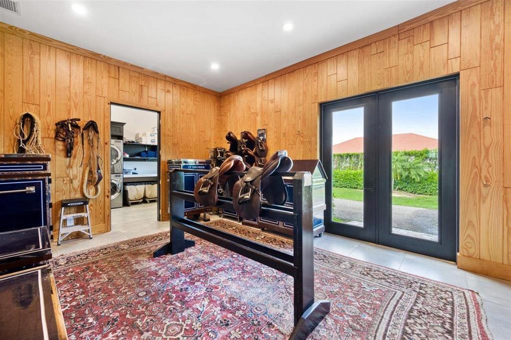 PALM BEACH POINT - Residential