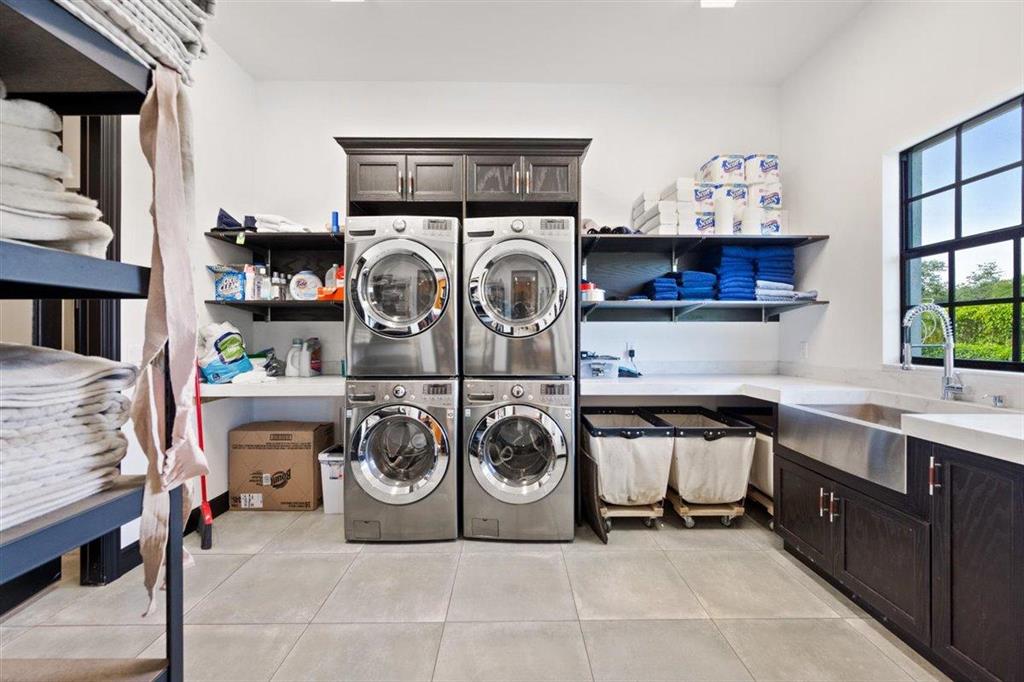 PALM BEACH POINT - Residential